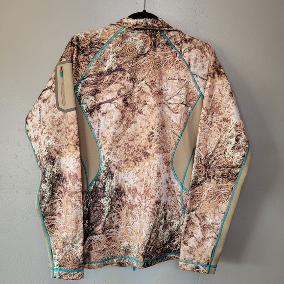 Cabela's OutfitHer Jacket - Picture 2 of 8